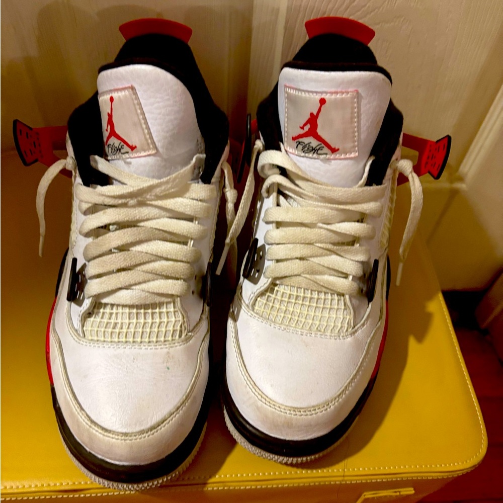 Jordan 4 Retro Red Cement